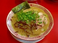「とんこつラーメン 麺硬め」@博多長浜らーめん もりやの写真
