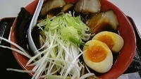 「富山ブラック黒醤油ラーメン」@麺家 いろは 上州らーめん道場 クロスガーデン前橋店の写真