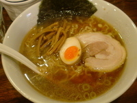 「ラーメン+ミニ牛すじカレー」@うまかんべえの写真