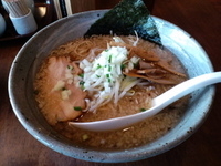 「裏道ラーメン（ネギ油）780円 サービス（小）ライス」@醤道 ver.心の写真