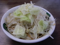 「雷そば 680円 黒烏龍茶 180円」@雷 北松戸本店の写真