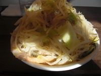 「雷そば（並）680円+豚まし200円」@雷 北松戸本店の写真