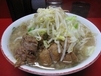 「小ぶた 800円 （やさい、にんにく）」@ラーメン二郎 京急川崎店の写真