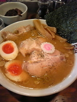 「特製煮干しラーメン 880円」@煮干しらーめん 四代目 玉五郎 鶴橋店の写真