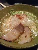 「海老薫琥珀拉麺+相馬の新潟米」@天雷軒 中野の写真