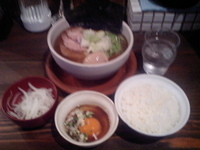 「上生粋正油そば+串卵飯」@秋刀魚中華そば 生粋の写真