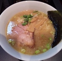 「醤油らーめん:500円」@麺屋 いけがみの写真