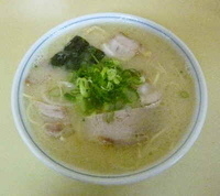 「中華そば（小）（500円）」@岡本中華 小松島本店の写真