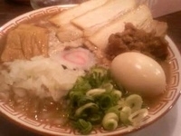 「特製中華そばガッツリ（950円）+まかない丼（300円）」@濃厚中華そば・つけ麺 なおじの写真