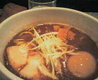 「濃厚豚骨魚介味玉らーめん（780円）」@ひびきの写真