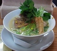 「【1日20食限定】濃厚ゆず塩ラーメン+煮玉子」@麺処 ぼたん 栃木店の写真