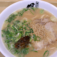 「ラーメン650円 麺硬め」@博多長浜ラーメン風び イオンモールむさし村山店の写真