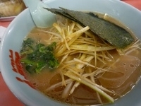 「ネギラーメン（690円）」@ラーメン山岡家 牛久店の写真