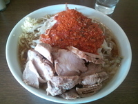 「ブタ入りオロチョンラーメン650円&唐辛子0円」@にかいやの写真