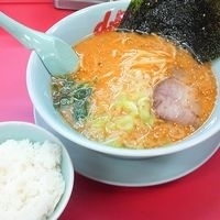 「特製味噌ラーメン（麺固め） + 半ライス（特製味噌フェア中につき」@ラーメン山岡家 水戸城南店の写真