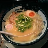 「とり白湯らーめん+ワンタン」@麺蔵 もみじの写真