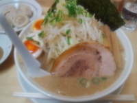 「ぼたんらーめん\850+茹で餃子\330」@麺処 ぼたん 栃木店の写真