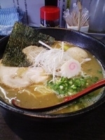 「新作マルホン豚骨拉麺煮干しスペシャル」@マルホン拉麺の写真