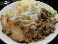 「濃厚味噌ラブメン 豚増し  ニンニク」@ラブメン 楽々の写真