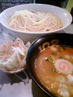 「つけ麺特盛り+ネギ」@つけめん102 大宮店の写真