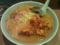 「ザンギラーメン(味噌)800円」@ラーメンの寶龍 横浜1号店の写真