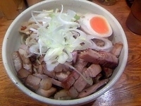 「塩汁なし+炙りチャーシュー」@らーめん 破顔の写真