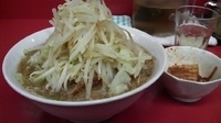 「小らーめん 野菜増し 麺少なめ キムチ（別皿） ￥780」@らーめん豚喜の写真