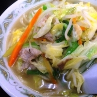 「タン麺（900円）」@中国手打拉麺 馬賊 日暮里店の写真