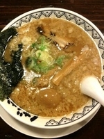 「ばんから+味玉」@東京豚骨拉麺 ばんから 渋谷道玄坂店の写真