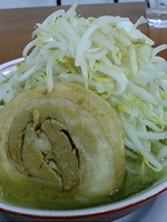 「ラーメン（ヤサイ・ニンニク）￥680」@ラーメン 龍郎の写真