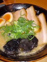 「特製NEO-トンコツ合せ（チャーシュー3枚・味玉） 950円」@麺匠 克味の写真