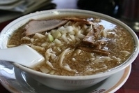 「中華そば（750円）」@杭州飯店の写真