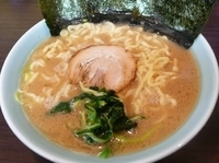 「中盛（麺固め）+味付玉子」@六七家の写真