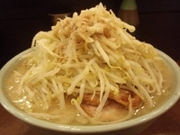 「大らーめん豚入りW（1,000円）（カタメ、ヤサイマシマシニンニ」@ラーメン二郎 池袋東口店の写真