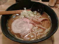 「醤油ラーメン」@つけ麺 なかむらの写真