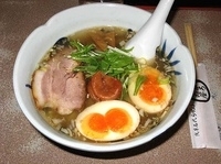 「梅しおらーめん700円+味玉100円」@与ろゐ屋の写真