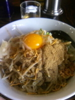 「まぜそば」@豚骨醤油 蕾の写真