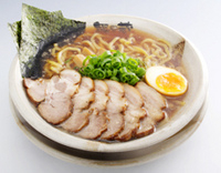 「鶏がら醤油チャーシューメン」@越後秘蔵麺 無尽蔵 なおえつ家の写真