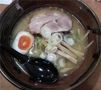 「味噌らぁめん（手打ち風麺）」@爆じゅう餃子 餃点の写真