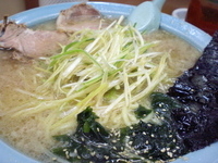 「かいざんラーメン 750円 大盛（2玉） 200円」@ラーメン かいざんの写真