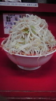 「辛ラーメン（800円）+ヤサイマシ」@ドン-キタモトの写真