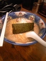 「醤油らーめん」@らーめん てつや 東京高円寺店の写真