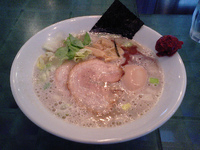 「味玉らーめん+辛味バクダン」@胡心房の写真