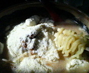 「「冬季限定」（北海道味噌）粉雪らーめん 820円」@蔵出し味噌らーめん 麺次郎 大みか店の写真