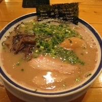 「らーめん（バリカタ）680円+味玉100円」@博多長浜らーめん 田中商店の写真