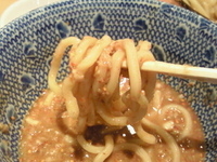 「辛つけ麺+豚ほぐし」@六厘舎の写真