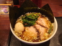 「一丸中華そば（こってり）900円+麺中盛（普通麺）100円+ラン」@中華そば・つけそば専門店 一丸の写真