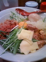 「まぜそば大盛り+チーズ+味玉」@つけ麺 R&Bの写真