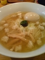 「比内鶏つみれそば（しお）+比内鶏味つけ玉子」@支那そば 一本気の写真