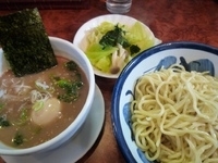 「冷つけ麺（280g）（750円）+茹で野菜（150円）+味付玉子」@つけ麺 目黒屋の写真